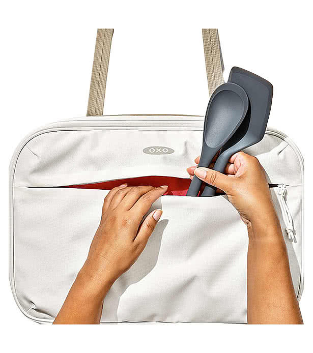 OXO Good Grips Insulated Bakeware Carrier