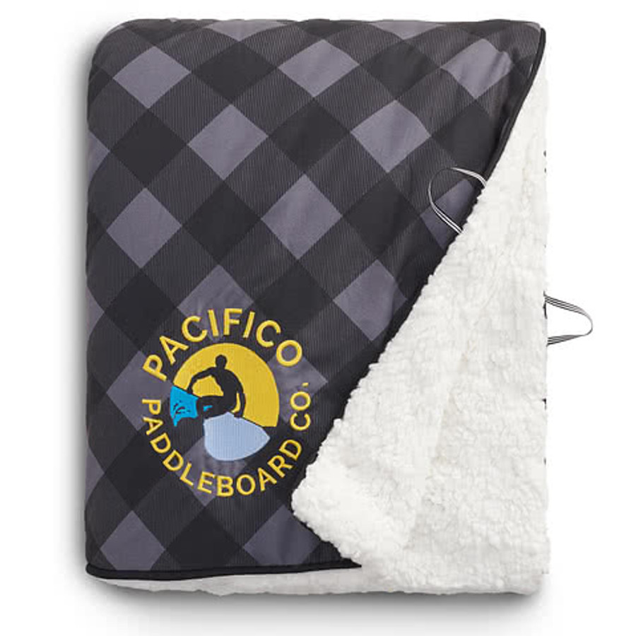 High Sierra Roll-Up Puffy Sherpa Blanket in Gray & Black