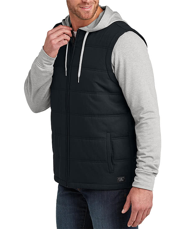 TravisMathew Tides Up Lightweight Quilted Jacket