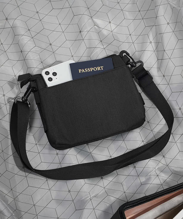 Full Color Workflow Flight Attendant Travel Caddy