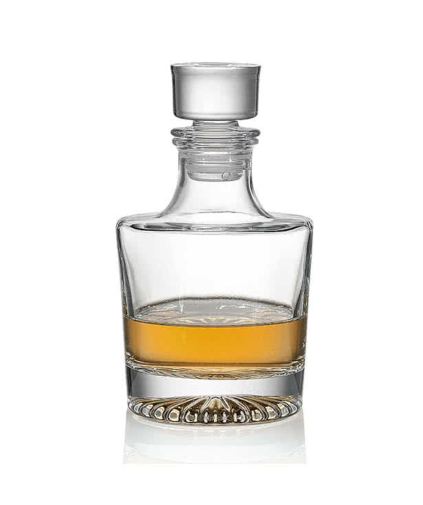Laser Etched 24 oz. Romford Heathfield Decanter with Lid