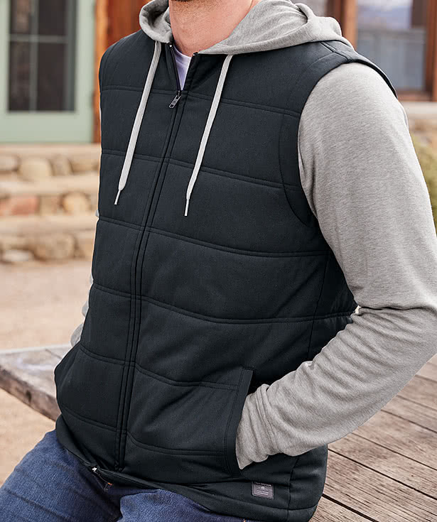 TravisMathew Tides Up Lightweight Quilted Jacket