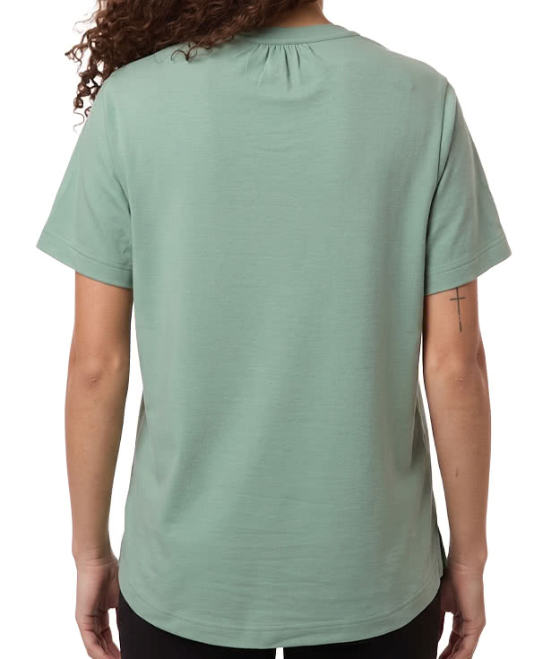 Devon & Jones Women's Seaton Pebble Textured Performance Polo