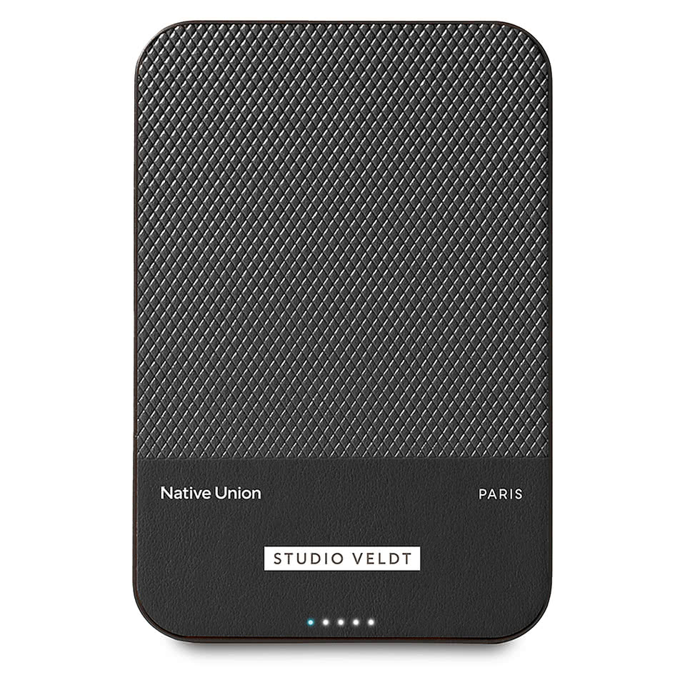 Native Union (RE)Classic Magnetic 5,000 mAh Power Bank