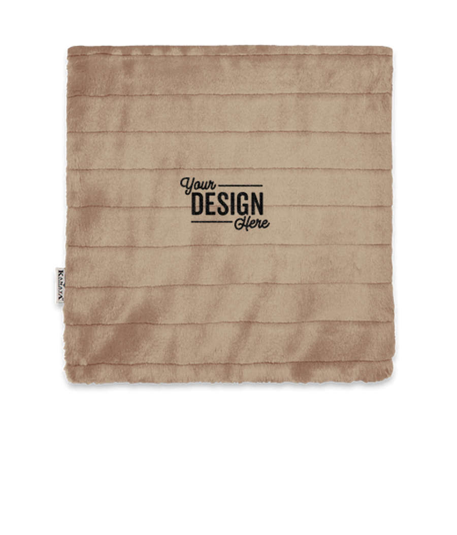 Kanata Aspen Plush Throw Blanket in Sand
