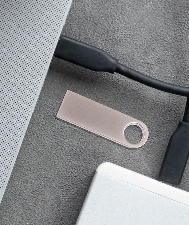 Laser Engraved Silverton USB Flash Drive 4GB