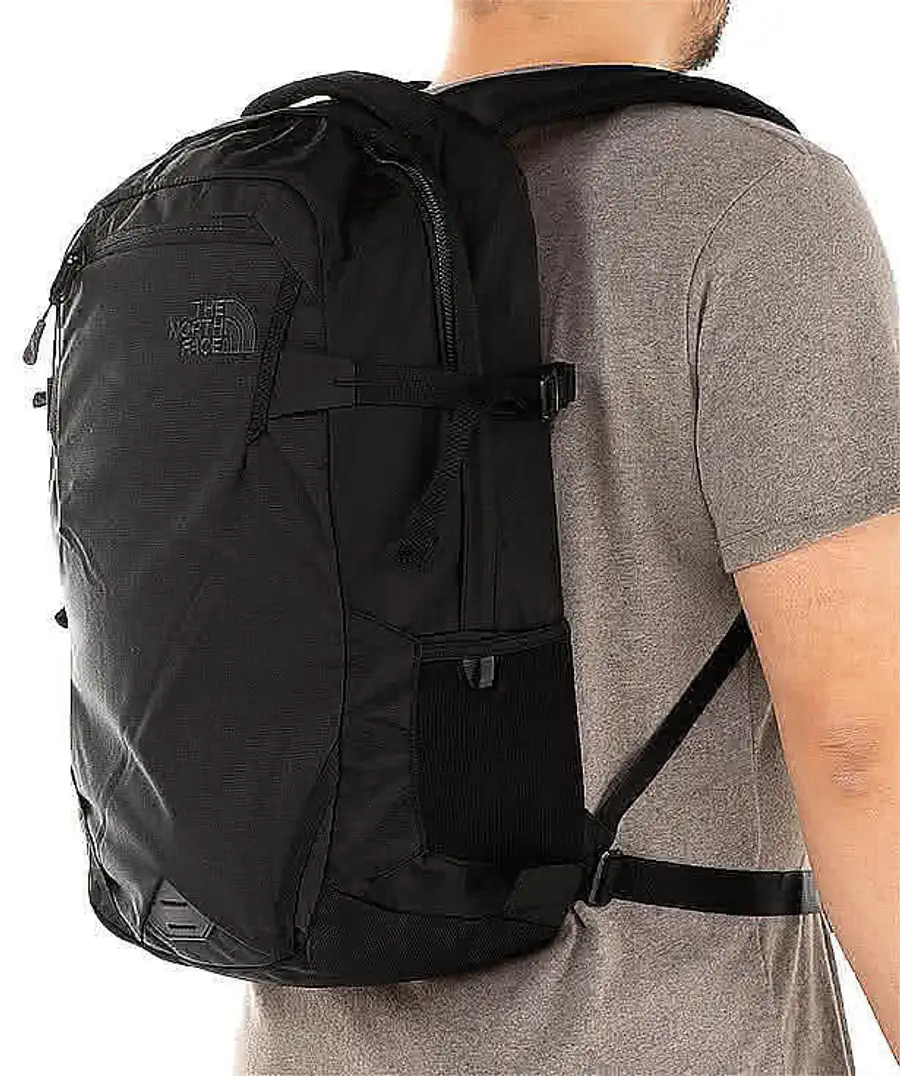 fall line backpack north face The (TNF Black) water bottle tabs and shoulder strap webbing create 360 The North Face Fall Line