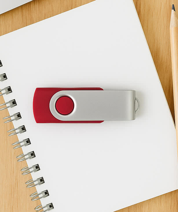 Full Color Silver Swivel 3.0 USB Flash Drive 8GB