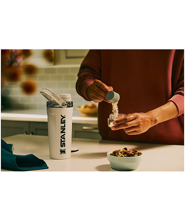 Stanley 20 oz. Activate Recycled Shaker Bottle
