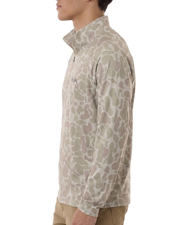 HUK Airweight KC Pattern Performance Quarter Zip Pullover