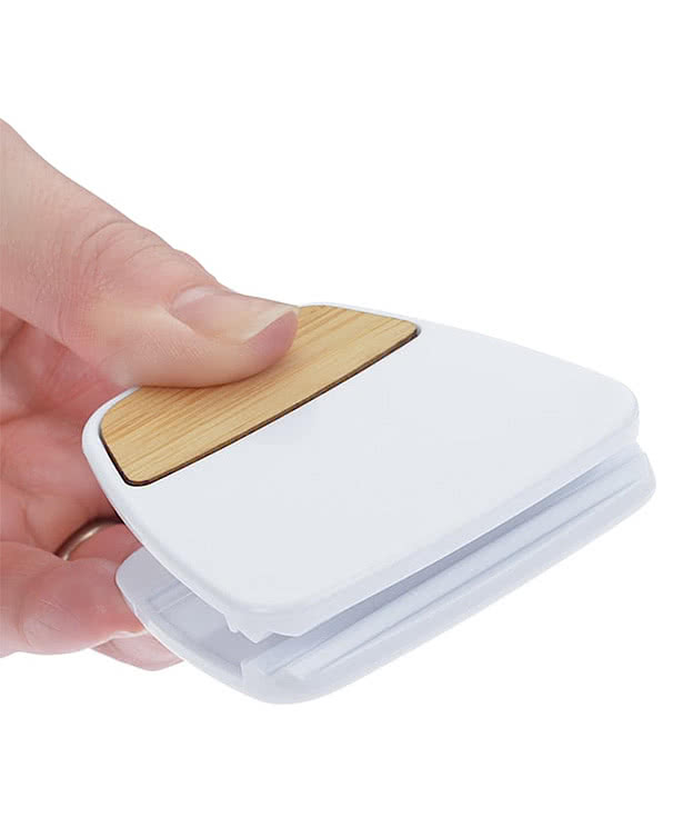 Bamboo Accent Magnetic Memo Clip