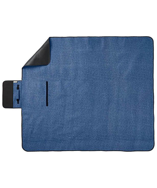 Field & Co. Recycled Fleece Oversized Picnic Blanket