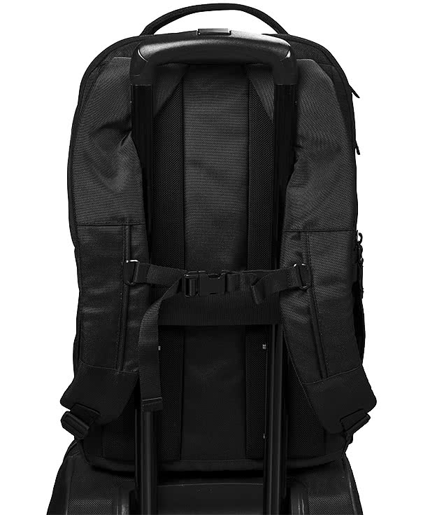 Mercer+Mettle Adjustable 15" Computer Backpack