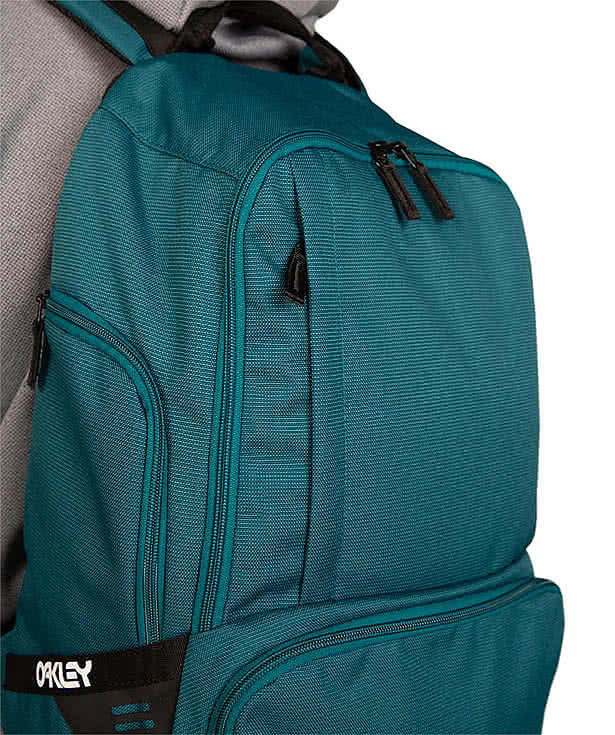 Street on sale organizing backpack