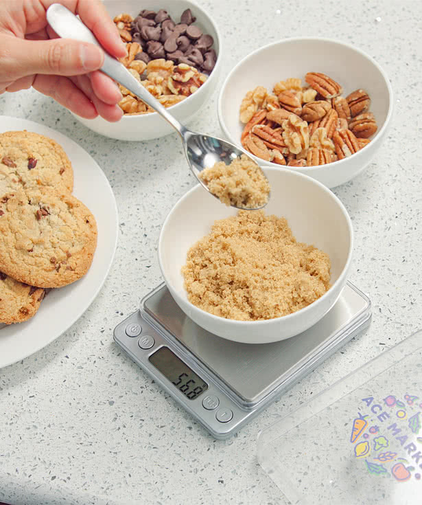 Easy Measure Digital Kitchen Scale with Food Tray