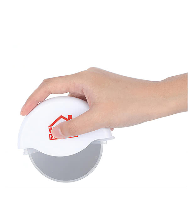 Firenza Pizza Cutter With Protective Cover