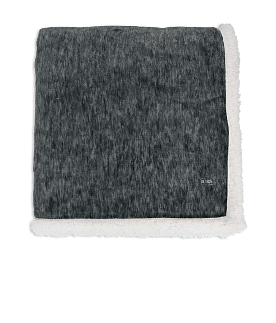 Two-Tone Sherpa Blanket in Black