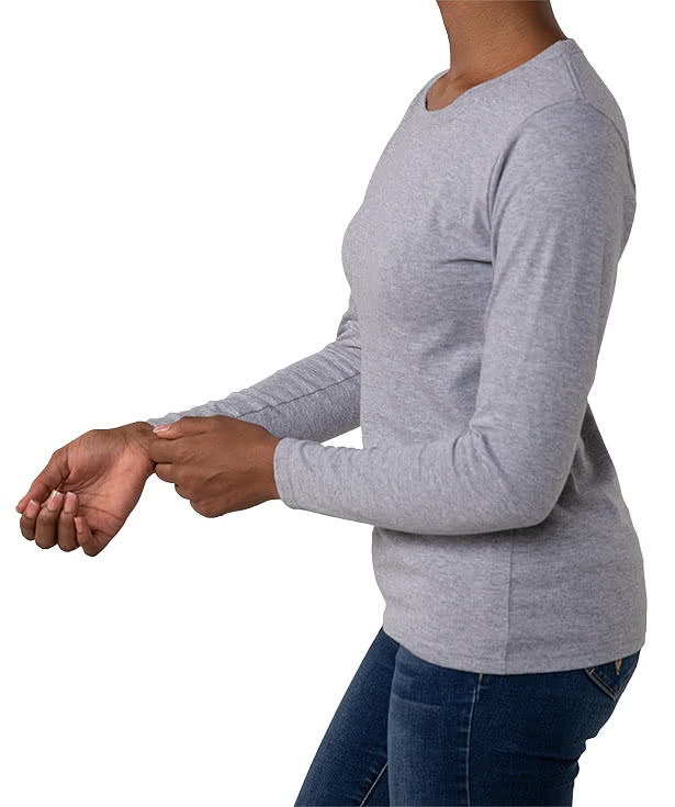 Gildan Women's 100% Cotton Long Sleeve T-shirt