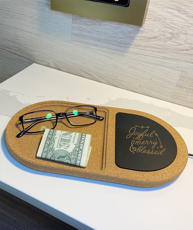 Cork Wireless Charging Pad Desktop Organizer