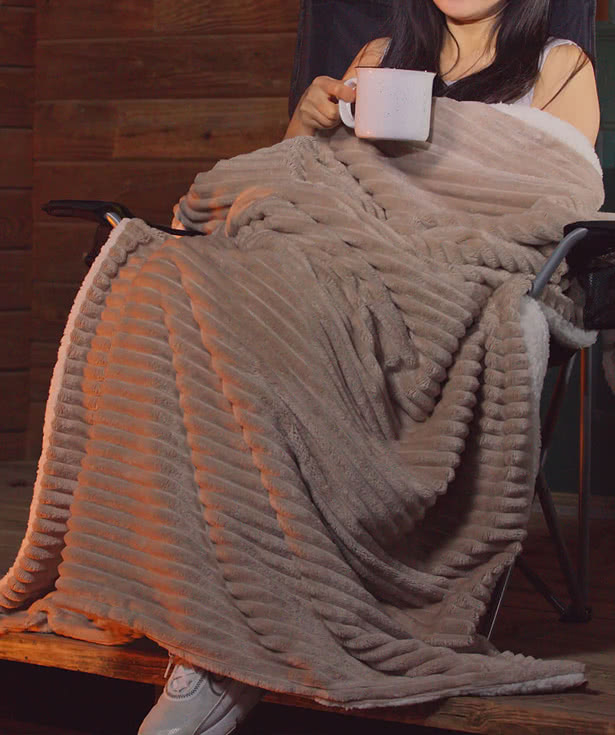 Fireside Sherpa & Flannel Blanket