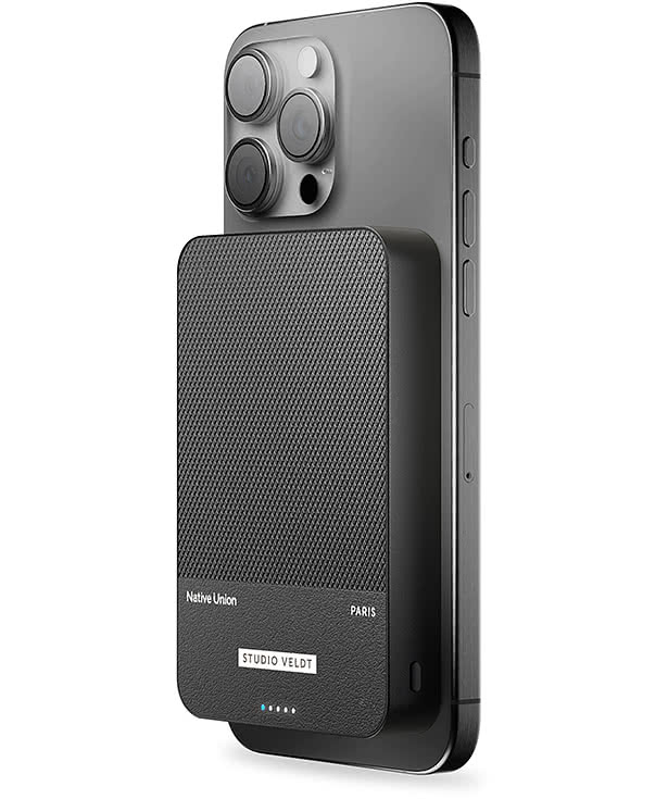 Native Union (RE)Classic Magnetic 10,000 mAh Power Bank