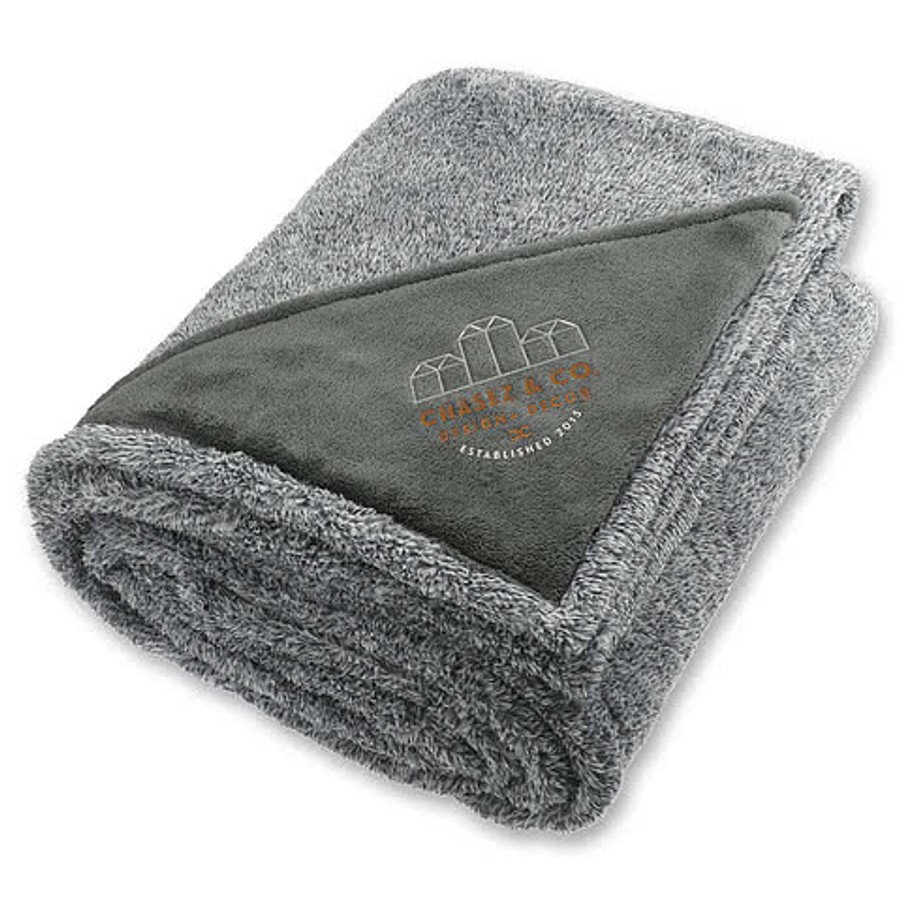 Heathered Fuzzy Fleece Blanket in Charcoal