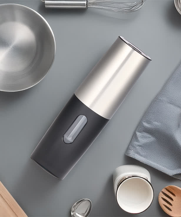 Rechargeable Gravity Pepper Mill