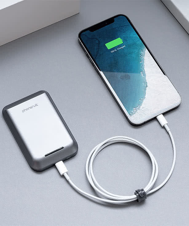 5,000 mAh PhoneSuit Mag Max Portable Wireless Charging Pad and Power Bank