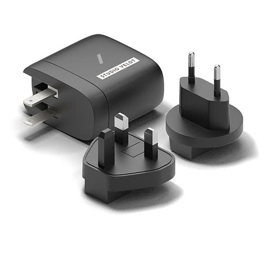 67W GaN Native Union International Fast Charger with 3 Ports in Black