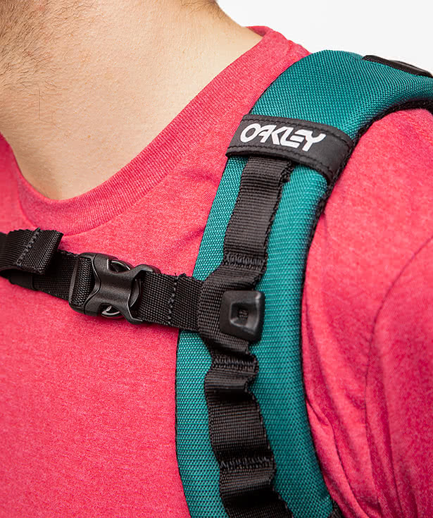 Oakley - Works Laptop Backpack - 35L | RacingDirect.com