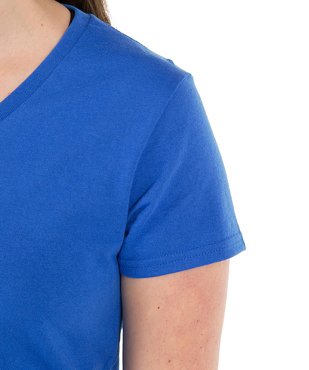 Canada - Gildan Women's 100% Cotton V-Neck T-shirt