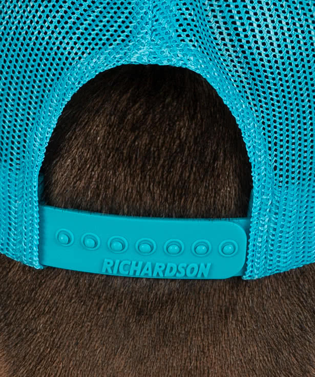 Canada - Richardson Snapback Trucker Hat