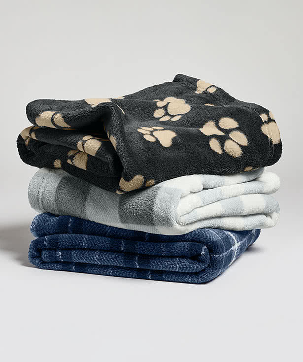 Port Authority Small Ultra Plush Throw Blanket