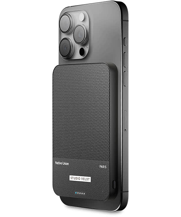 Native Union (RE)Classic Magnetic 5,000 mAh Power Bank