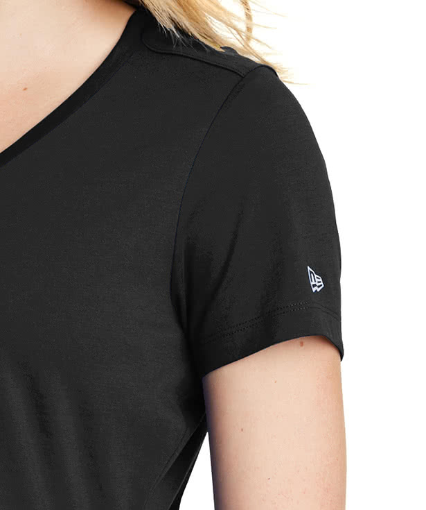 New Era Women's Heritage Blend V-Neck T-shirt