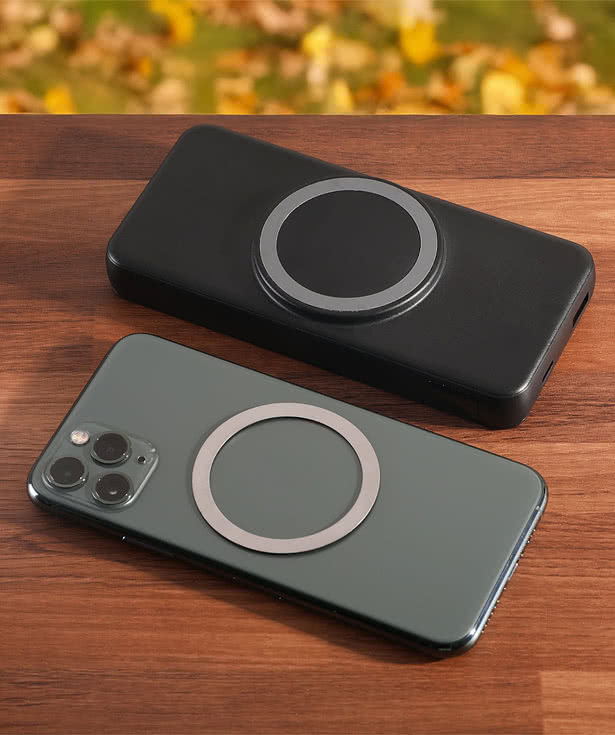 Full Color PowerGlow Illuminating 10,000 mA Wireless Power Bank