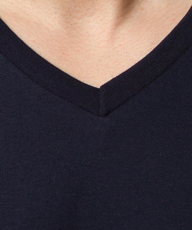 Canada - Gildan Softstyle Jersey V-Neck T-shirt