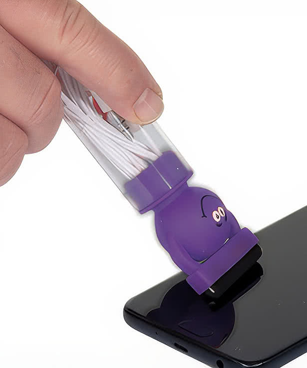 Screen Buddy Wired Earbuds and Screen Cleaner Set