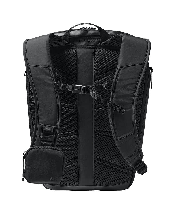 Nike Commute 15