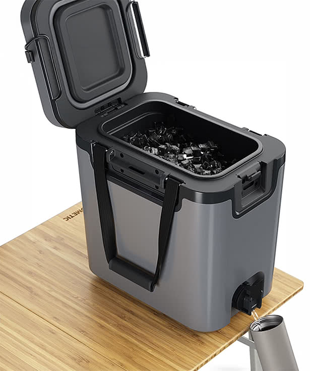 Dometic Recon 18 Can Cooler