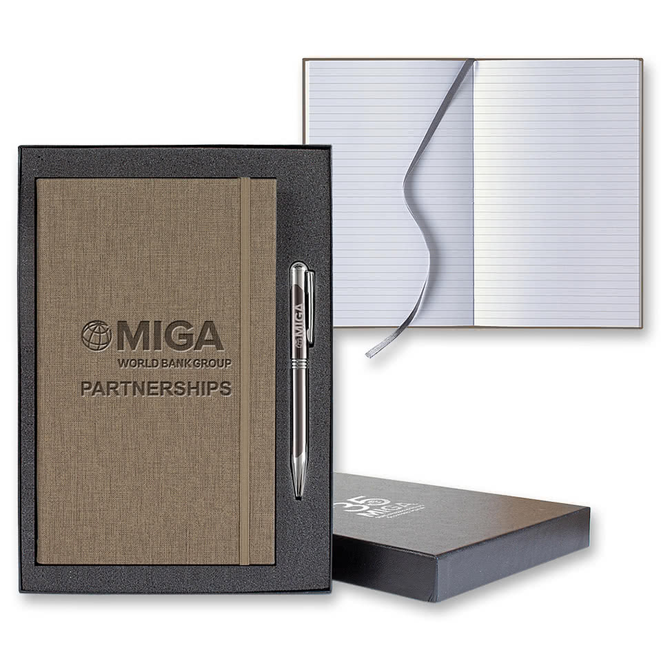 Castelli Debossed Linen Banded Medio Lined Hard Cover Notebook Gift Set