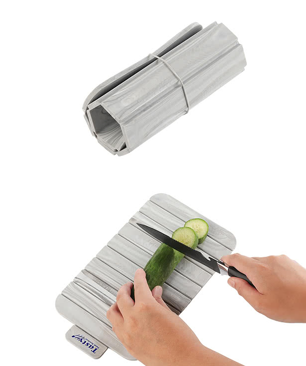 Easy-Slice Silicone Cutting Board