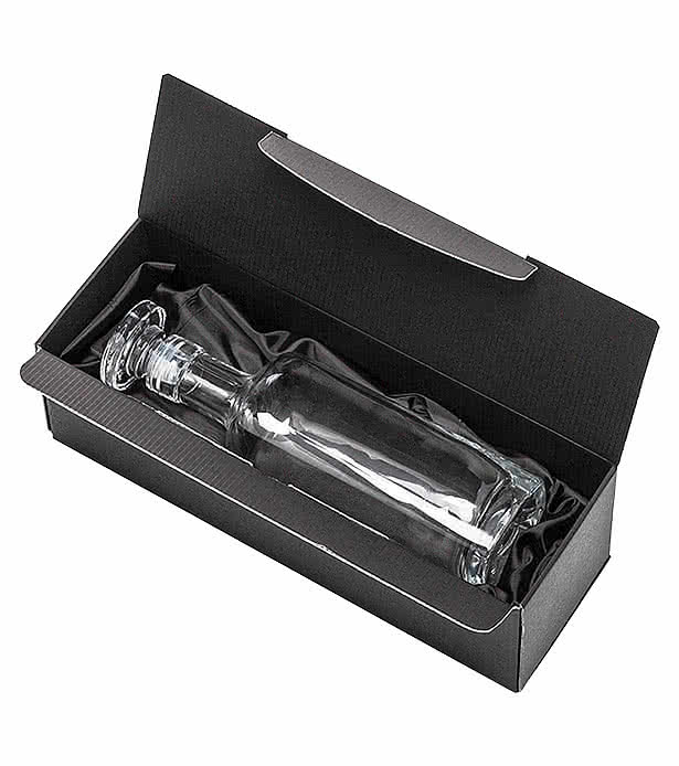 Laser Etched 24 oz. Lucinde Heathfield Decanter with Lid