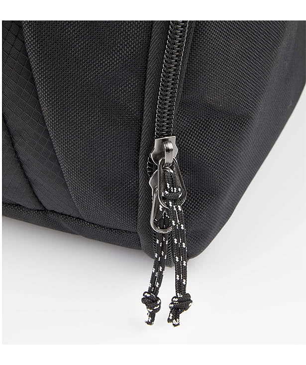 Olympus Garment Duffel Bag