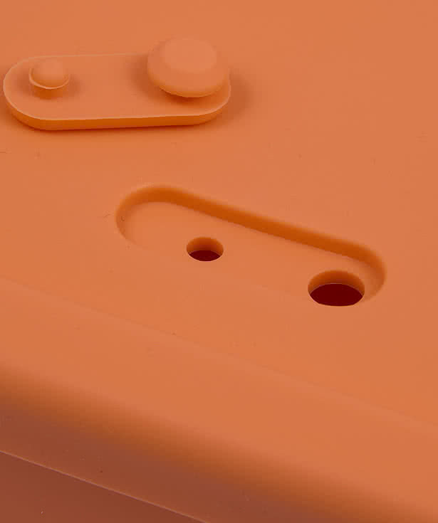 24 oz. Silicone Food Storage Box with Air Valve