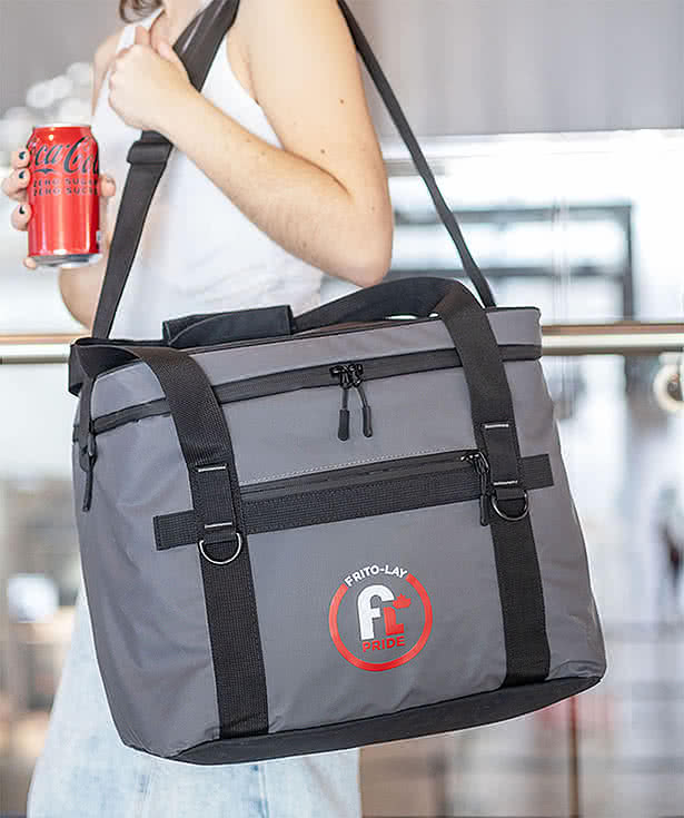 Reykholt 12 Can Cooler Bag