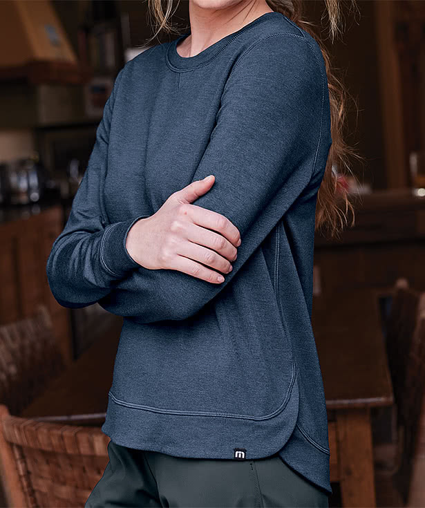 TravisMathew Women's Long Weekend Crewneck Sweatshirt