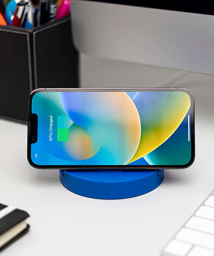 Full Color Bamboo Qi 10W Wireless Charging Phone Stand