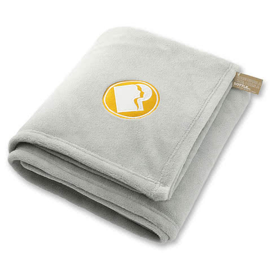 Recycled PET Oversized Coral Fleece Blanket in Gray