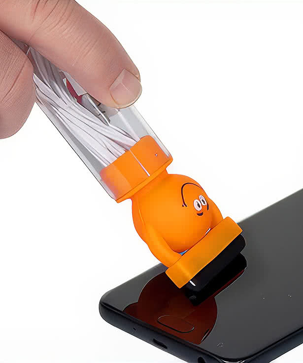 Screen Buddy Wired Earbuds and Screen Cleaner Set